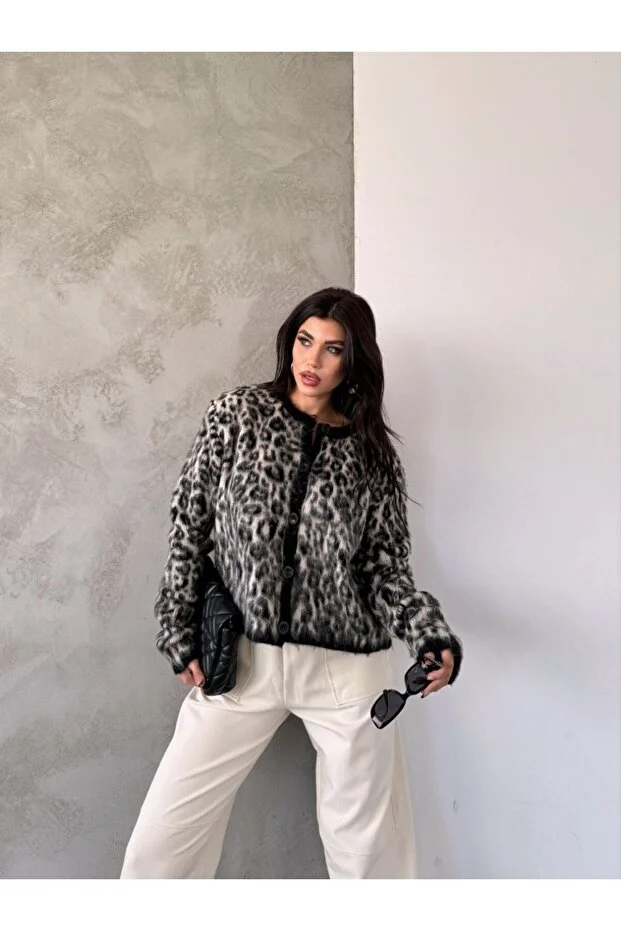 Asur Butik Kadın Leopar Desenli Şardonlu Standart Beden Hırka