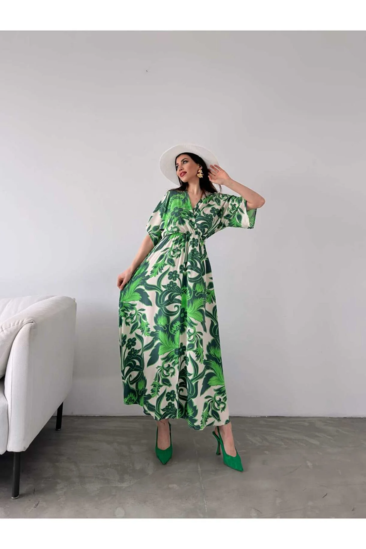 Asur Butik Kadın Kruvaze Yaka Lastikli Bel Çiçek Desenli Elbise