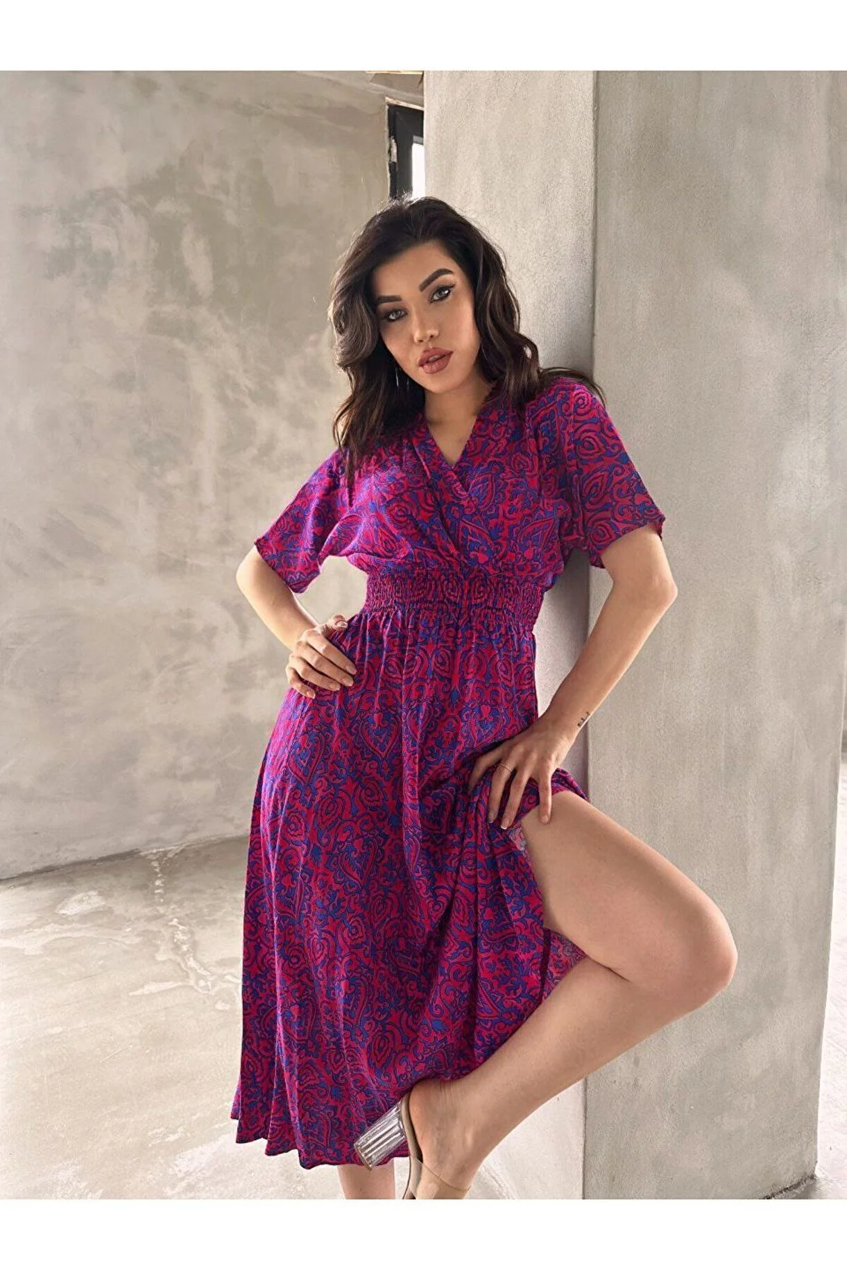 Asur Butik Kadın Kruvaze Yaka Lastikli Bel  Desenli  Gipeli Viskon Elbise