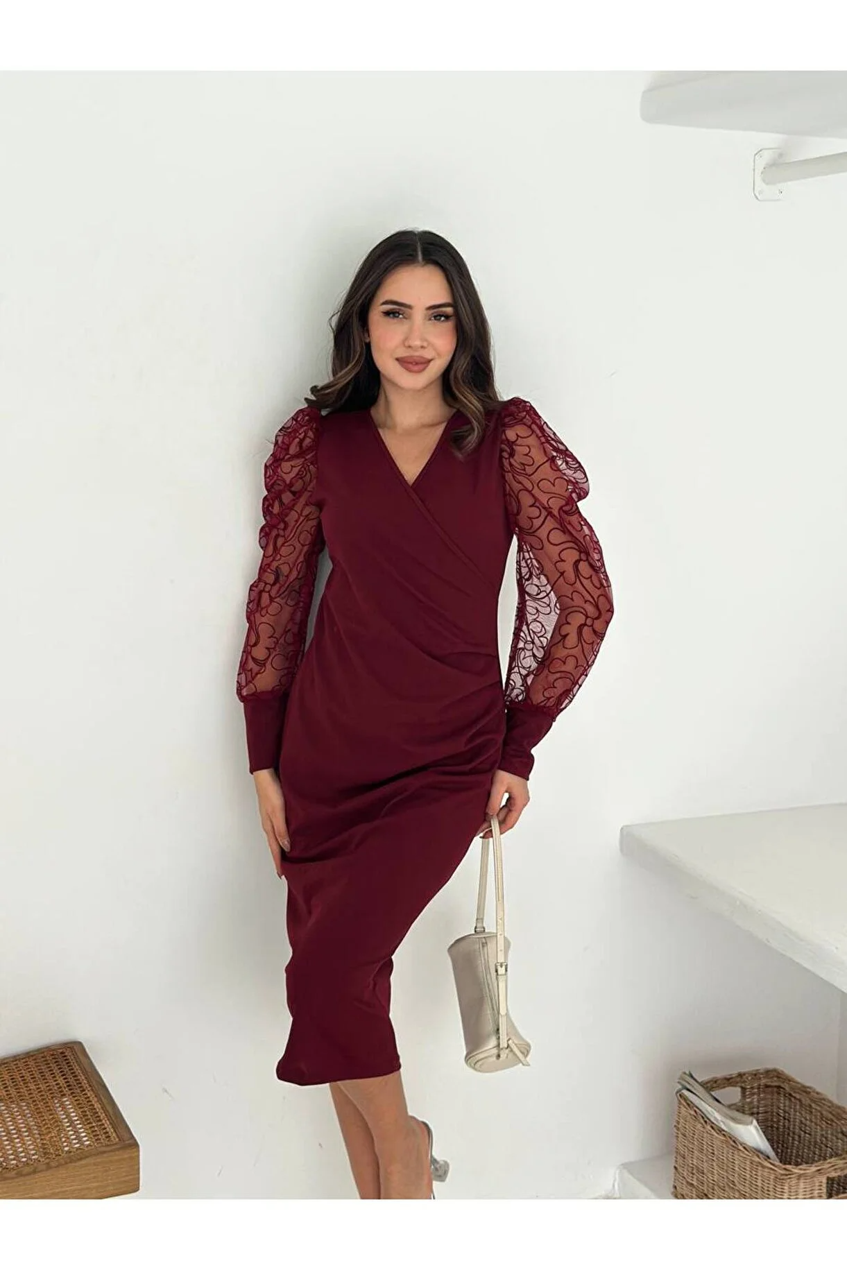 Kadın Scuba Kumaş Kruvaze Yaka Pileli Kol Flok Dar Kalıp Elbise