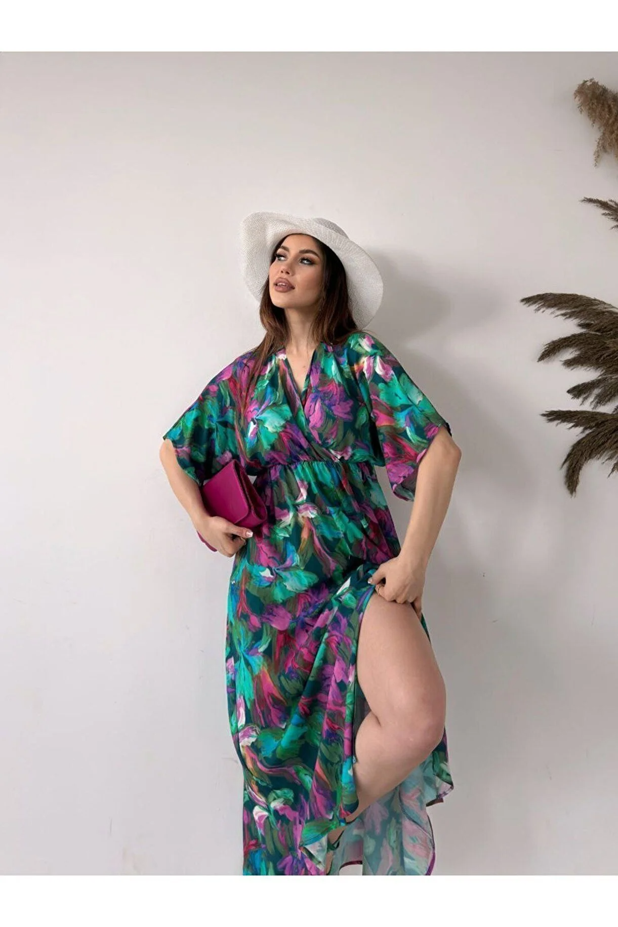 Asur Butik Kadın Çiçek Desenli Renkli Viskon Kumaş Yırtmaçlı Elbise