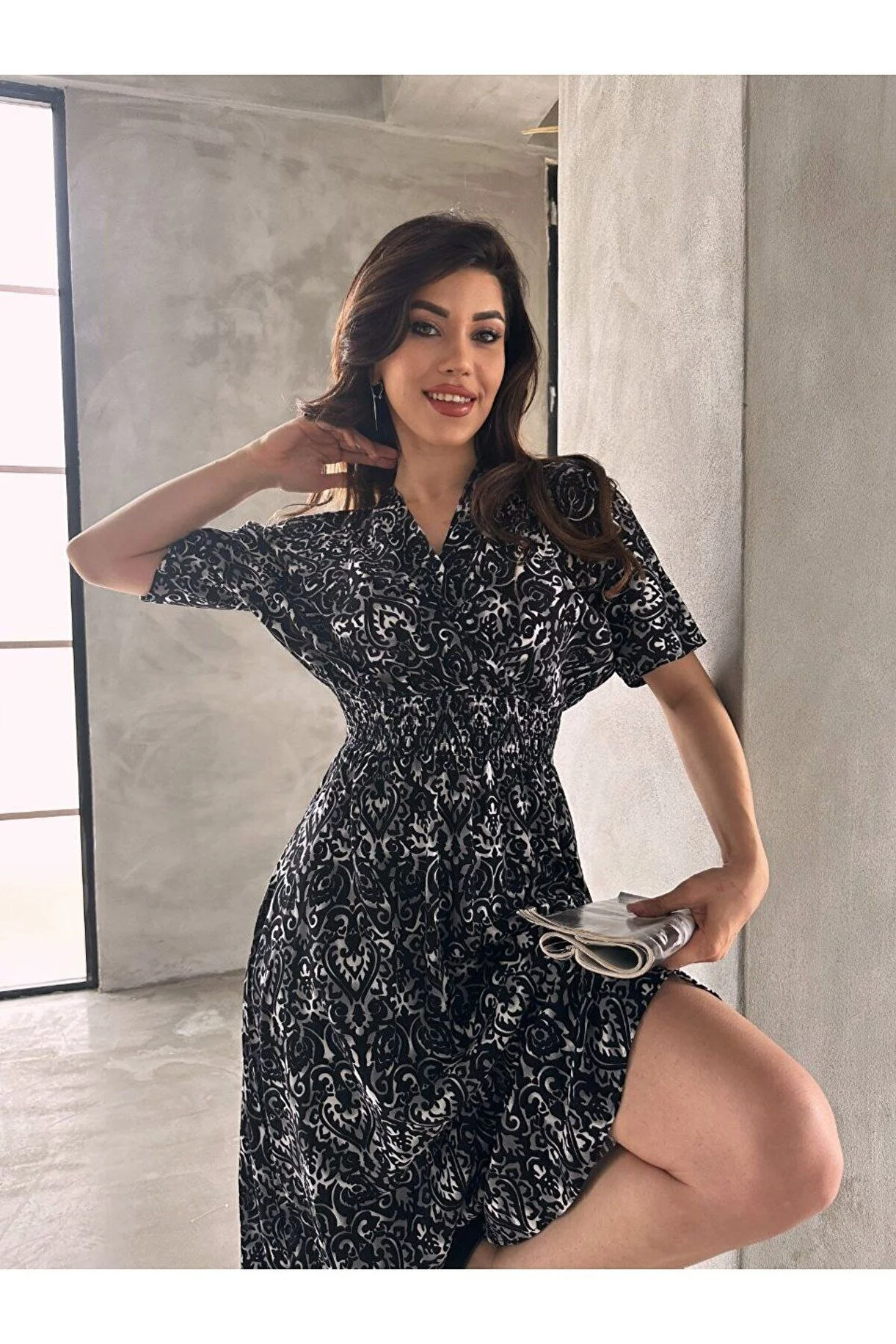 Asur Butik Kadın Kruvaze Yaka Lastikli Bel  Desenli  Gipeli Viskon Elbise