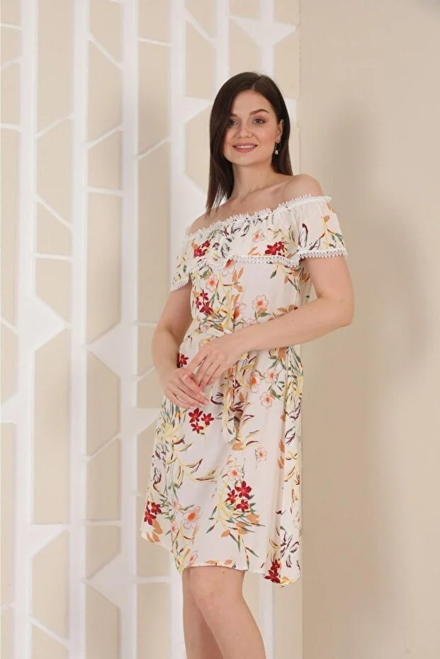 Kadın Krem Renk Dantel Detay Çiçek Desenli Elbise