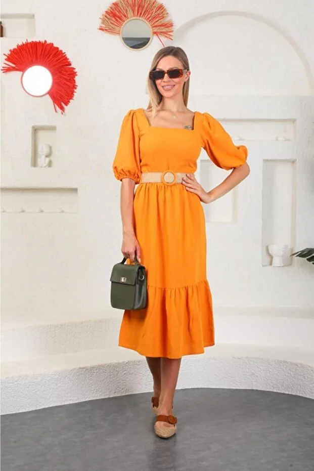 Asur Butik Kadın Keten Kumaş Kemerli Kare Yaka Dar Kalıp Elbise 1 Beden Büyük Alınız.