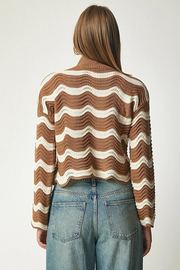 Asur Butik Kadın Desenli Ajurlu Bisküvi Renk Yarım Balıkçı Yaka Triko