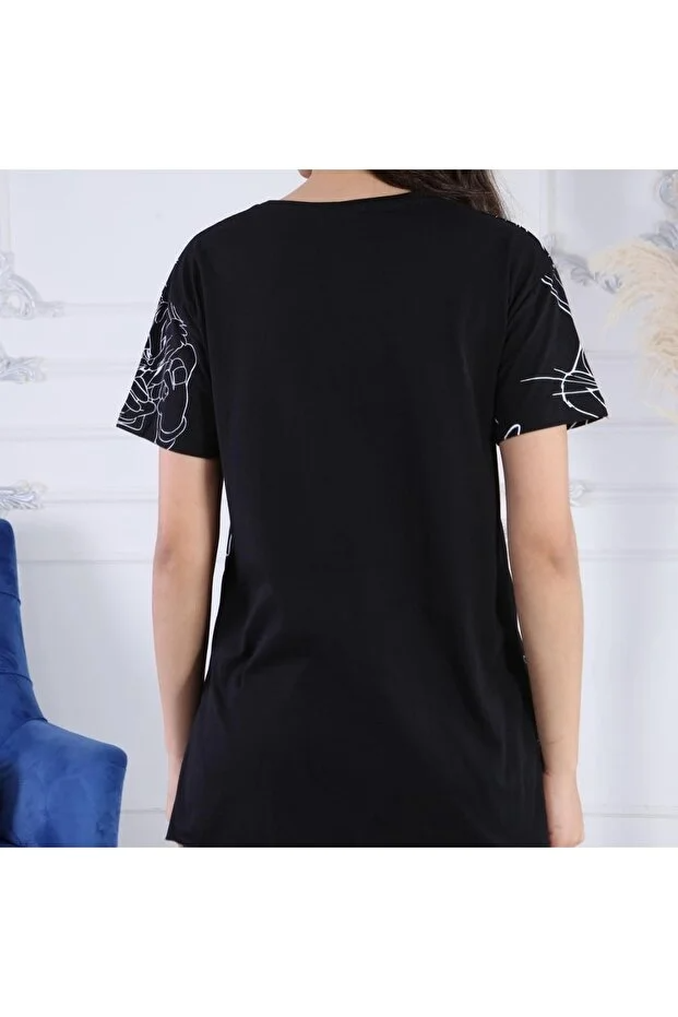 Kadın Siyah Renk Baskılı Taşlı Yırtmaçlı Oversize Pamuk Tişört